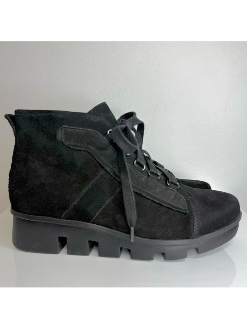 L’Amour Des Pieds Hallshire Black Leather Bootie Lace Up Size 9 Tactical Rugged